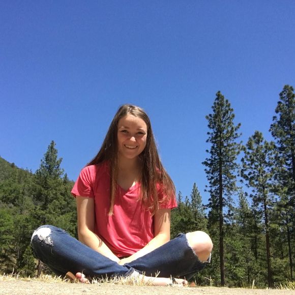 Meet your Posher, Jessee - Picture 1 of 1